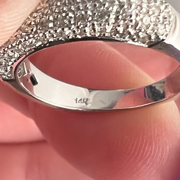 Beautiful 14k White Gold Blue Topaz, Green Amethyst & Diamond Ring set! - Picture 9 of 16